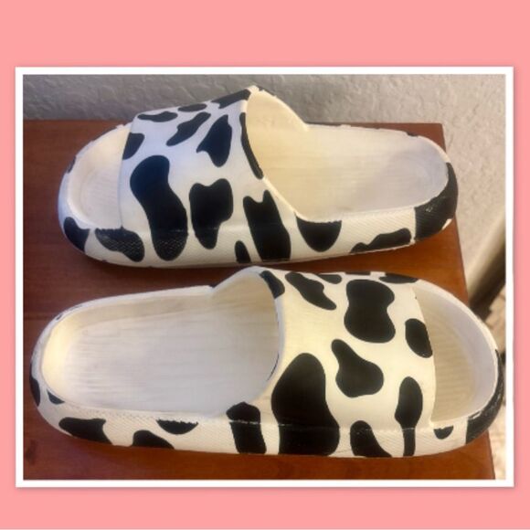 Women's /Men’s Shower Sandal Kawaii Cow Print Summer Open Toe Slippers - Picture 2 of 5